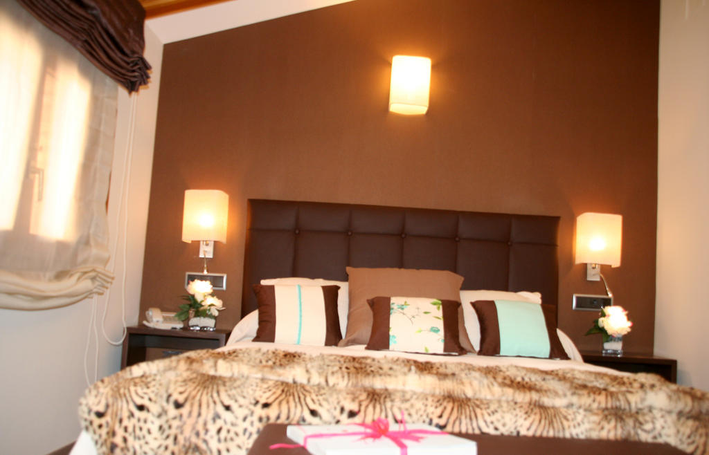 Hotel Castillo De Alquezar Room photo