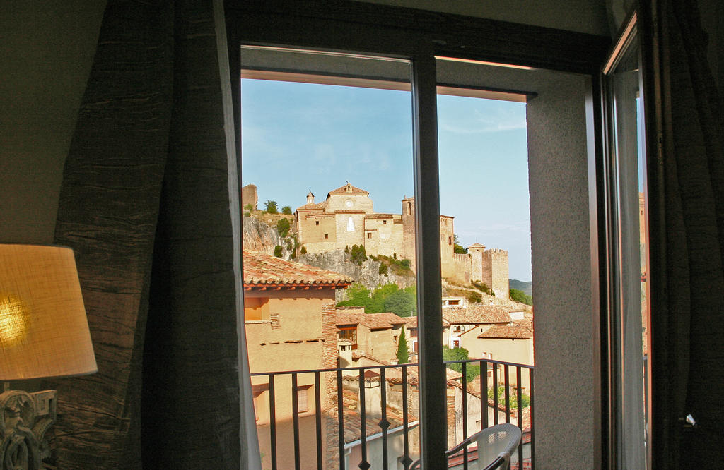 Hotel Castillo De Alquezar Exterior photo
